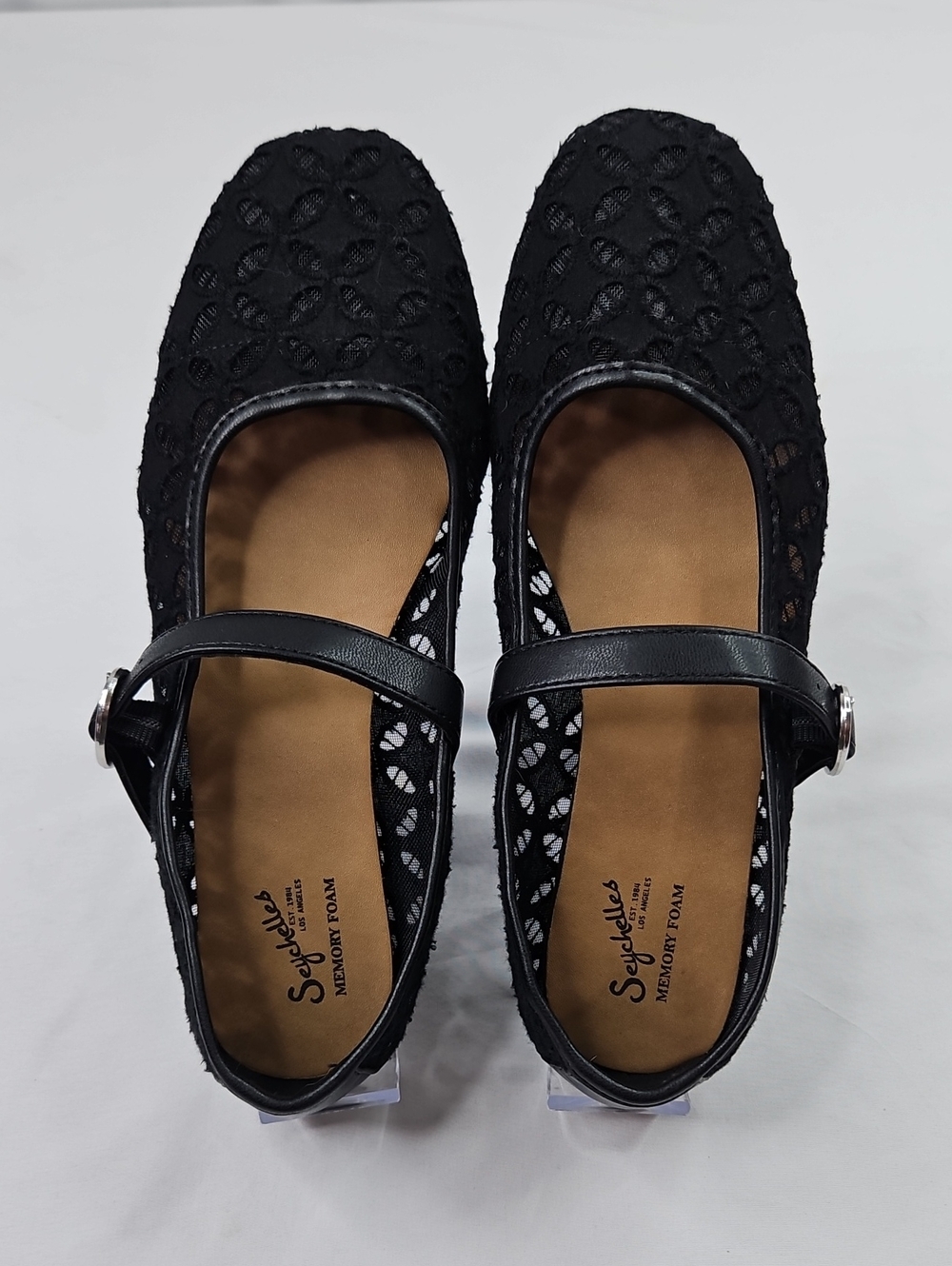 Seychelles Women's Black Lace Crochet Mary Jane Flats with Silver Buckle 9W - Picture 8 of 8